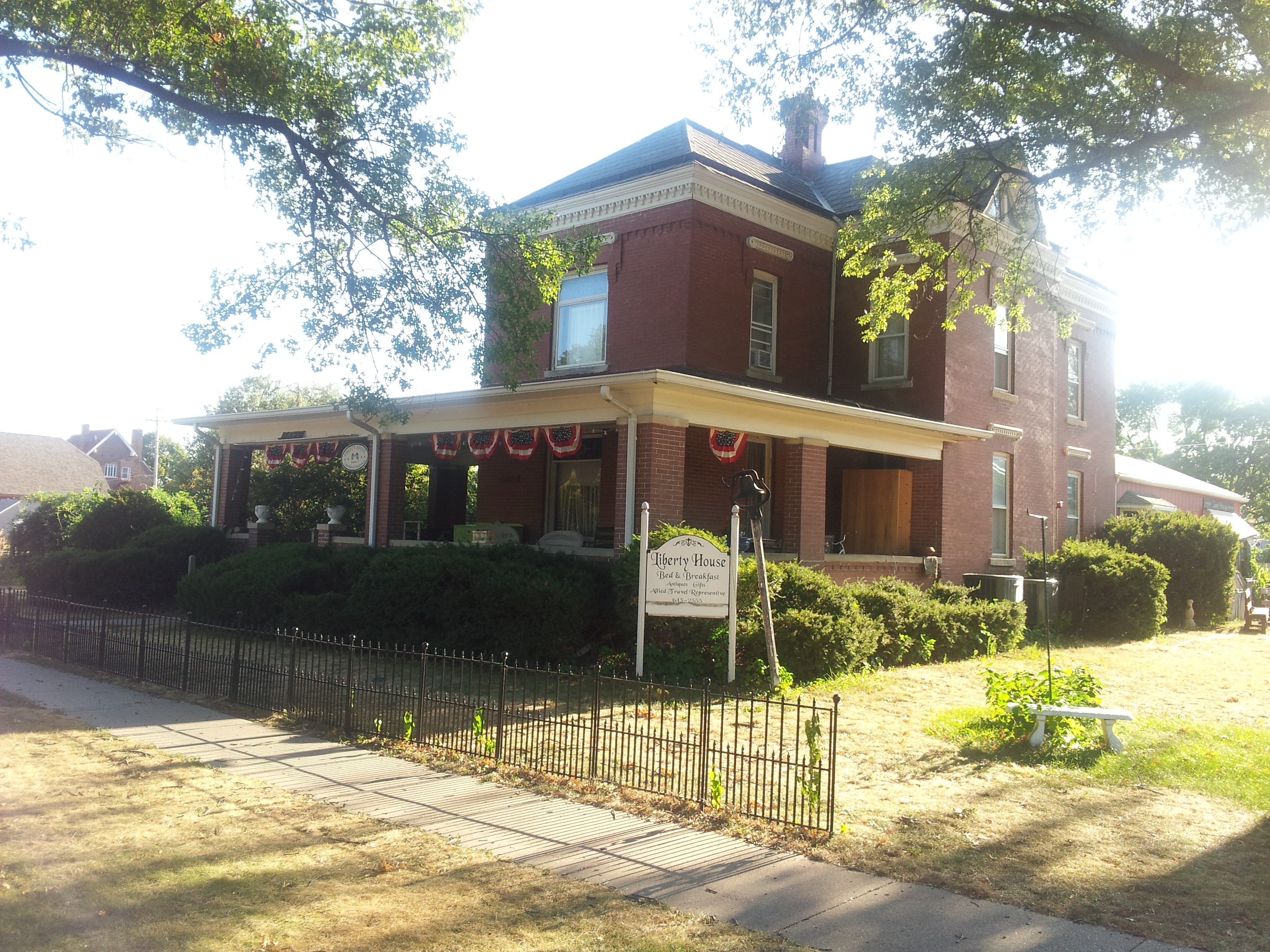 Liberty House B&B, Antiques & Tours Passport Stop Photo