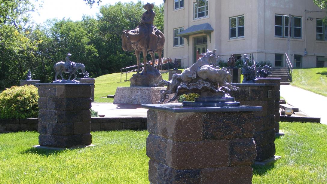 Mignery Sculpture Garden in Bartlett