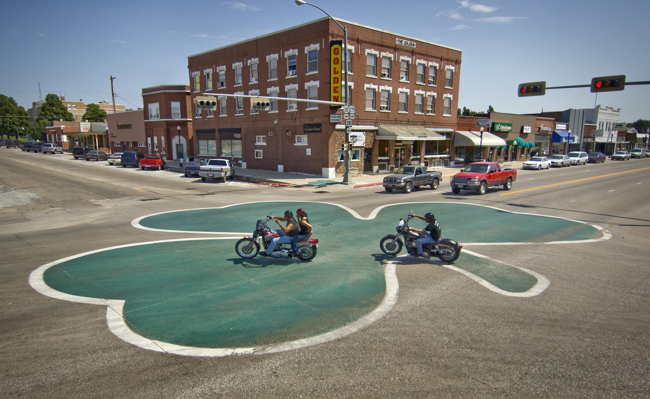 World's Largest Shamrock, O'Neill