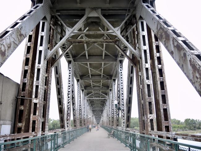 Meridian Bridge